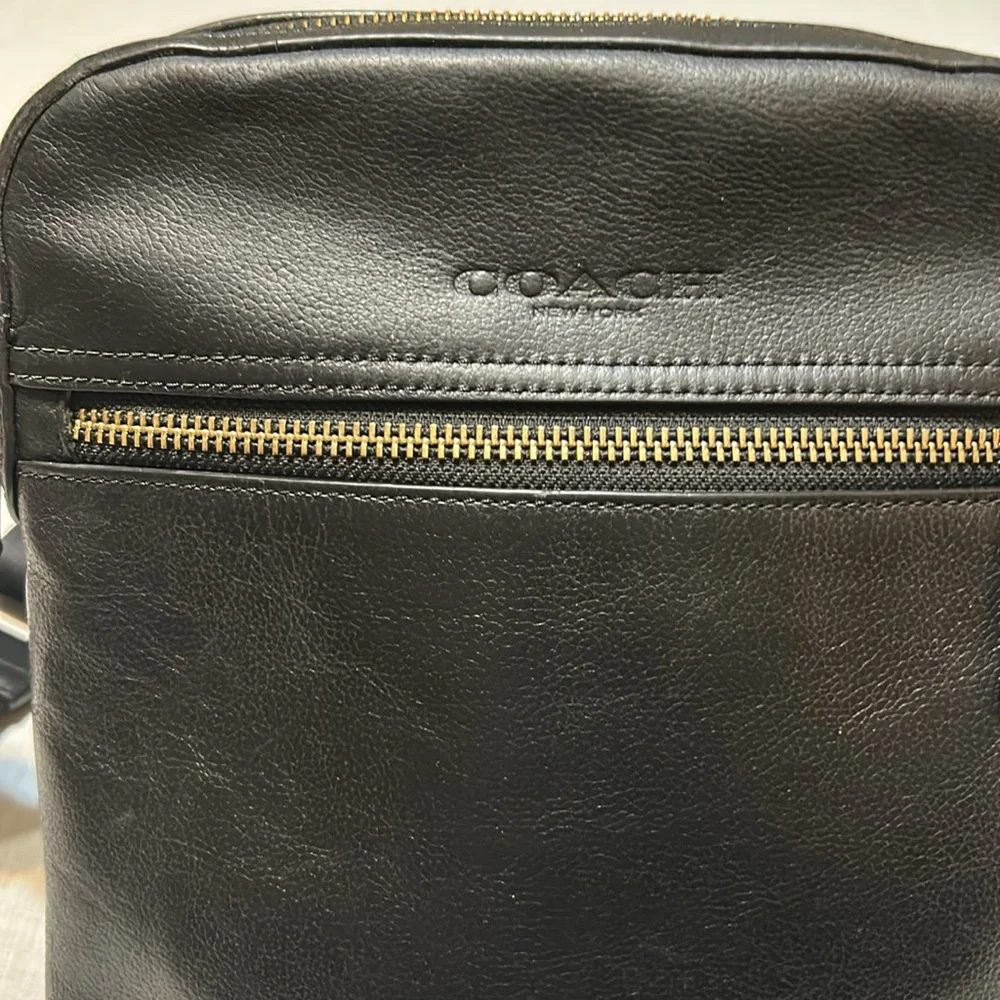 Coach Unisex Smythe Black Leather Crossbody Houston Flight Messenger Bag - Picture 2 of 8